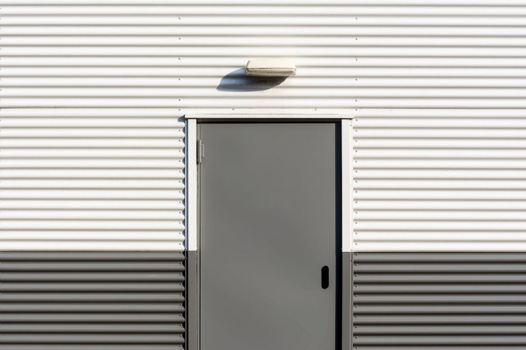 Local Manufacturing for Metal Siding Projects